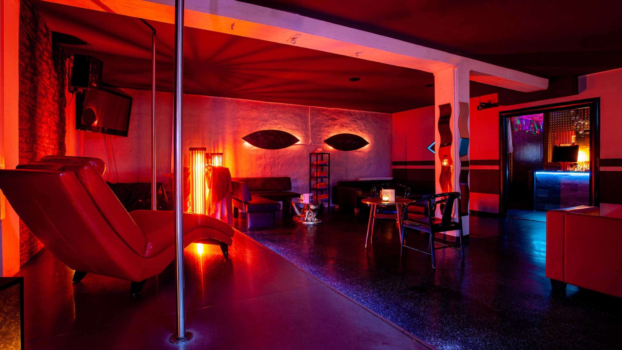 Galerie Bilder 600 qm Tour Swinger Club Hemmungslos Hannover